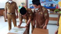 Amek-Penandatangan-prastasi-gedung-COE-SMKN-4-Kota-1