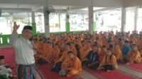 dr-junaidi-beri-motivasi-siswa-sma