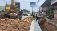 upt-vi-pupr-riau-pasang-drainase-u