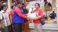 gubri-serahkan-bantuan-10-ton-beras