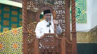 sholat-jumat-bersama-gubernur-riau