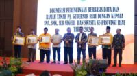 pj-gubri-sf-hariyanto-serahkan-peng