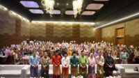 pemprov-riau-serahkan-200-legalitas