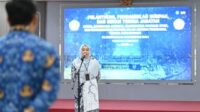 pelantikan-13-pejabat-baru-rektor