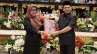 rapat-paripurna-pemprov-riau-terim