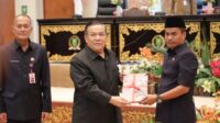 dprd-provinsi-riau-serahkan-rekomen