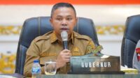 pemerintah-bergandeng-tangan-susun
