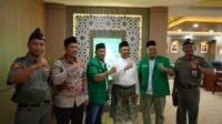 temui-gubernur-riau-gp-anshor-duku